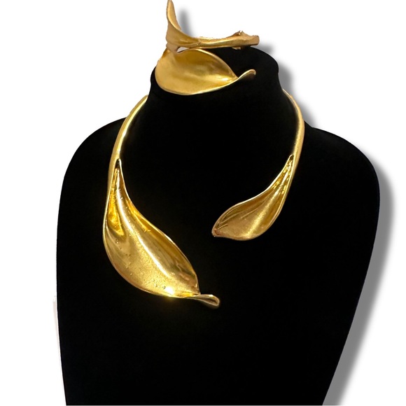 ZARA Golden Calla Lilly Statement Contemporary Hinge Choker ** GORGEOUS ** - Picture 10 of 11